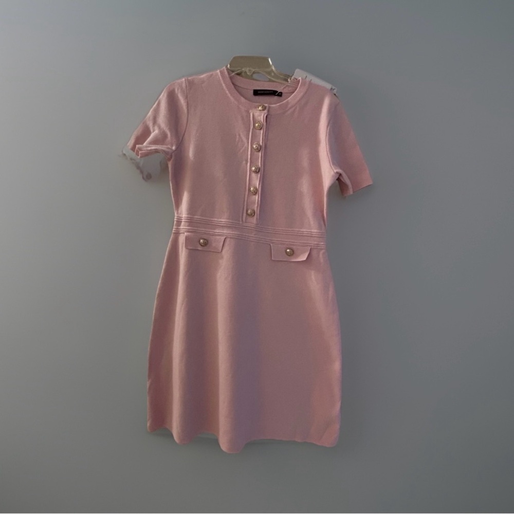 Elegant Sweater Pink Button Dress size Med - Picture 2 of 4